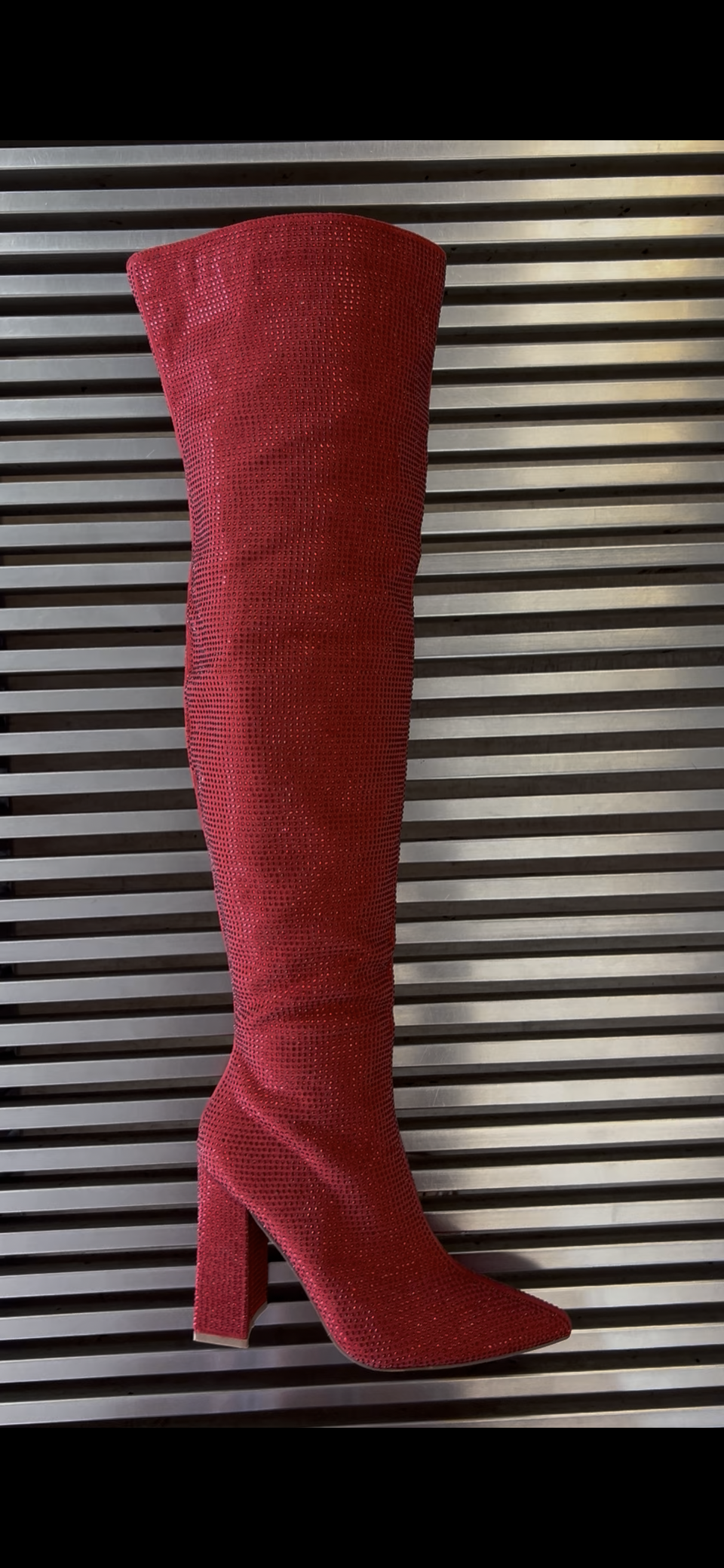 WORLD-05 Red