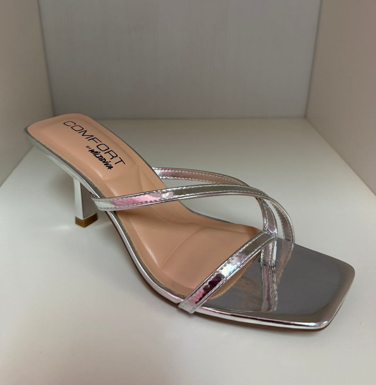 MERASA-09 AG26 SILVER STRAPPY SPLIT TOE THONG KITTEN HEEL