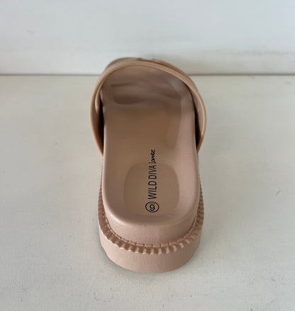 GINO-24

- Nude Tan Sandal
- Open Toe
- Cutout Vamp Detail
- Slip-On Slide
- Flatform Sole, Approx. 1"
- Whole Sizes Only