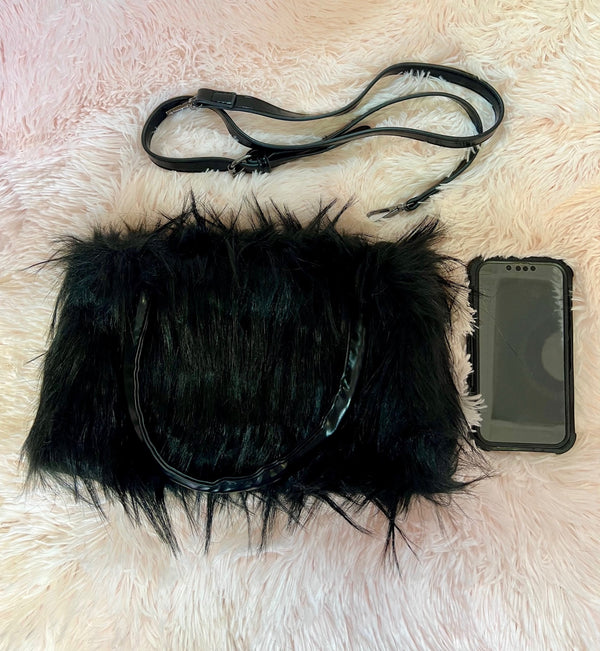 GEORGIA FAUX FUR SHOULDER BAG BLACK