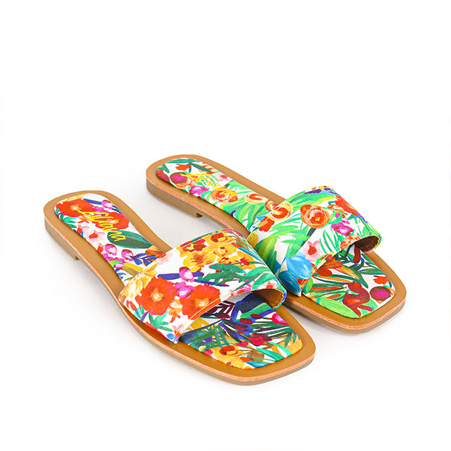 Liliana MINDEE-2 multi


- Floral Multi Print Flat Sandal Slide
- Square Open Toe
- Slip-On Slide