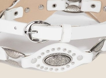 PATSY WHITE FAUX LEATHER WESTERN BELT WITH SILVER CONCHO DETAIL