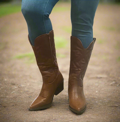 Top Moda ELK-1 Tan

- Tan Brown Faux Leather Cowboy Boot
- Western Styling
- Mid-Calf
- Stitching Detail
- Pointy Toe
- Stacked Heel, Approx. 2.5"
