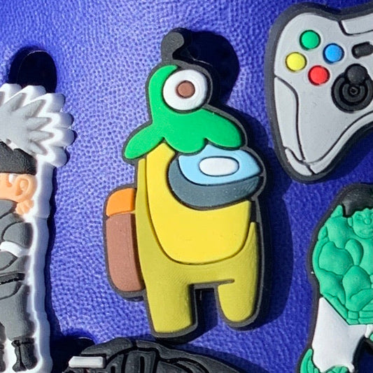 SHOE CHARMS - AMONG US CREWMATE WITH EGG - ShoeNami