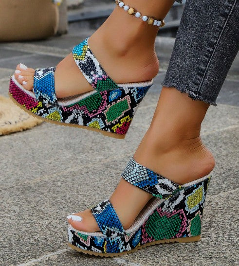 LAINEY MULTI COLOR FAUX SNAKE PRINT PLATFORM SLIP ON MULE WEDGE SANDAL