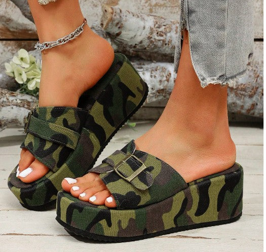 LANA CAMOUFLAGE PRINT FABRIC PLATFORM FLATFORM SLIP ON MULE OPEN ROUND TOE SANDALS