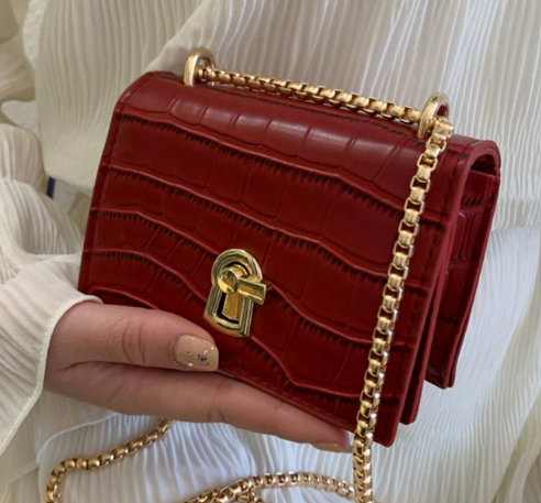 LIZETTE RED FAUX CROC MINI BAG WITH GOLD TURN LOCK AND GOLD CHAIN CROSS BODY STRAP (Copy)