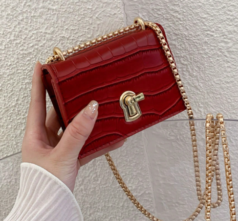 LIZETTE RED FAUX CROC MINI BAG WITH GOLD TURN LOCK AND GOLD CHAIN CROSS BODY STRAP (Copy)