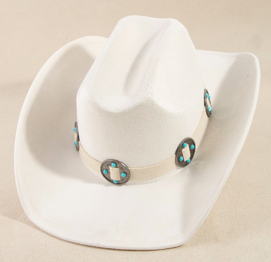 MESQUITE IVORY FAUX SUEDE COWBOY HAT WITH MATTCHING BAND EMBELISHED WITH BURNISHED SILVER BROOCHES INSET WITH TURQUOISE STONES (Copy)