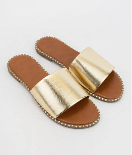 MICAH-1N GOLD FLAT SLIDE WITH METALLIC STUD DETAIL