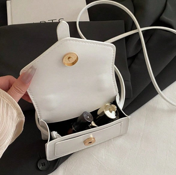 MORGAN WHITE FAUX LEATHER CROSS BODY BAG WITH GOLD BUCKLE DETAIL