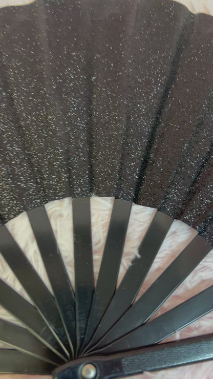 GROOVE METALLIC FAN BLACK