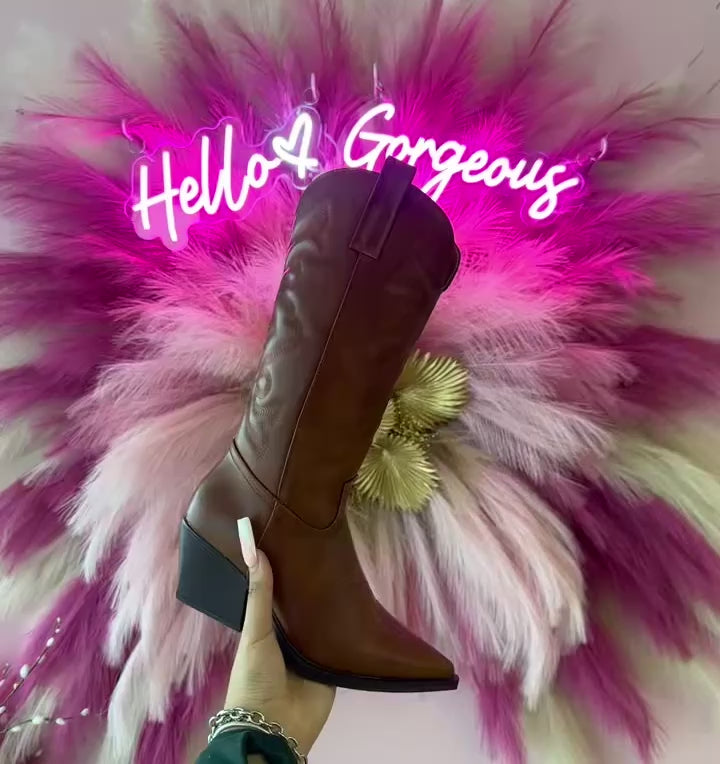 Top Moda ELK-1 Tan

- Tan Brown Faux Leather Cowboy Boot
- Western Styling
- Mid-Calf
- Stitching Detail
- Pointy Toe
- Stacked Heel, Approx. 2.5"