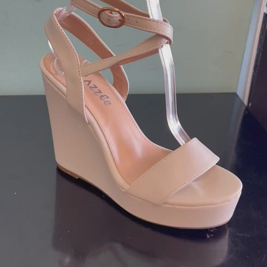 SUN

White Faux Leather
- Wedge Heel approx 4.5"
- Buckle Strap
crisscross ankle straps