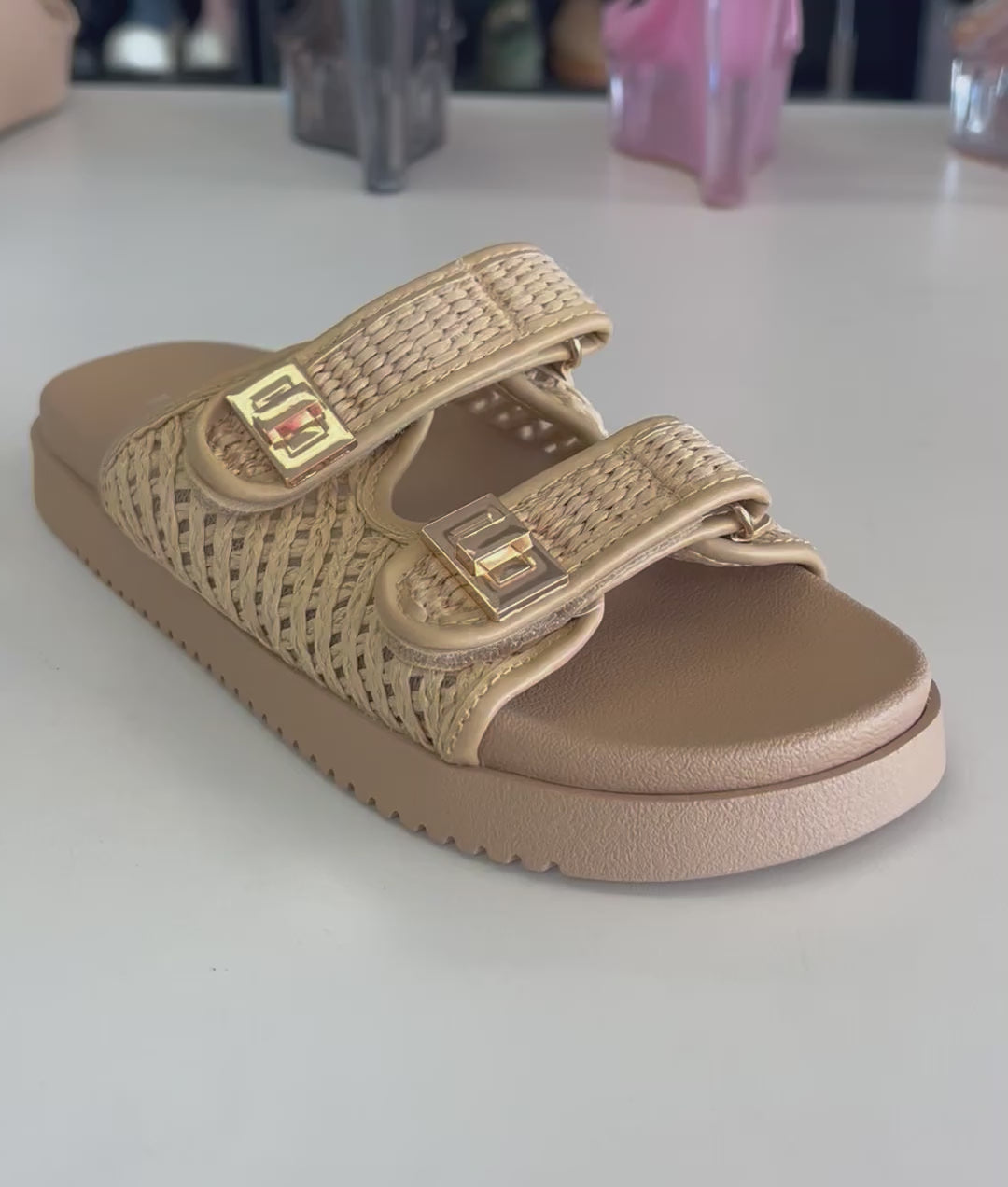 LYON-56 natural tan

- Beige Tan Open Weave Natural Raffia Sandal
- Open Toe
- Double Strap
- Slip On
- Flatform Sole, Approx. 1"