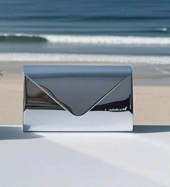 ZOEY SILVER PATENT LEATHER CLUTCH BAG