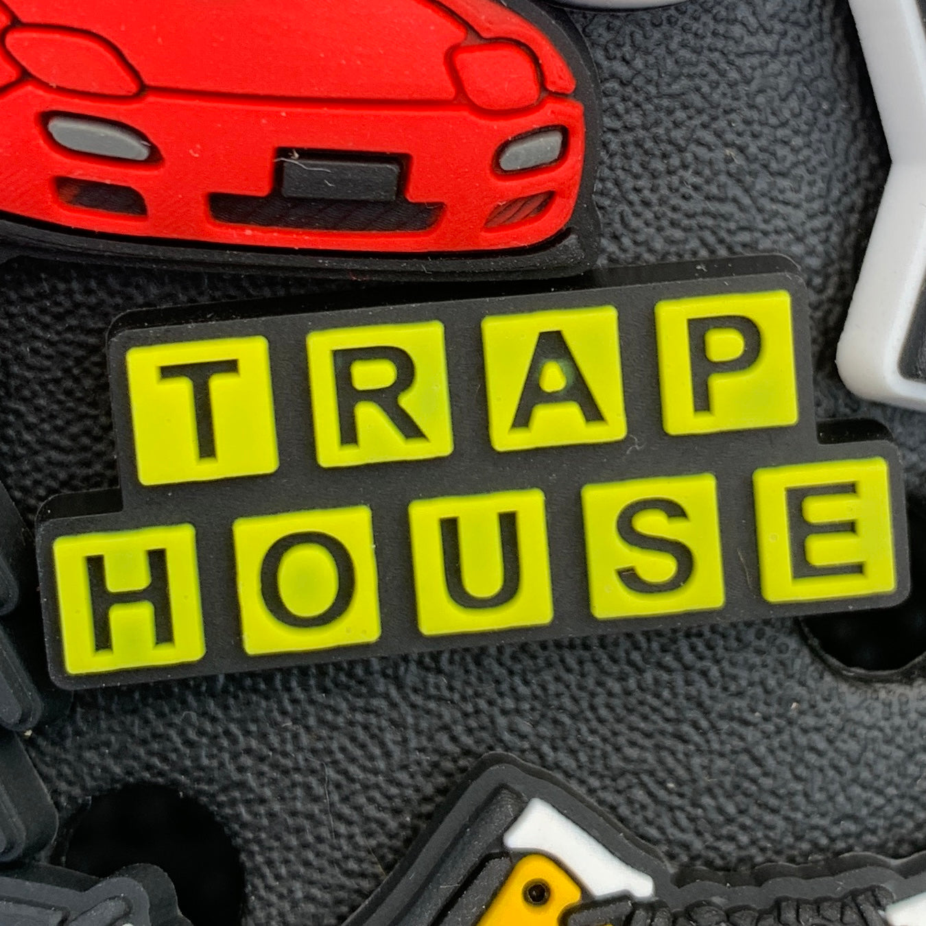 SHOE CHARMS - TRAP HOUSE - ShoeNami