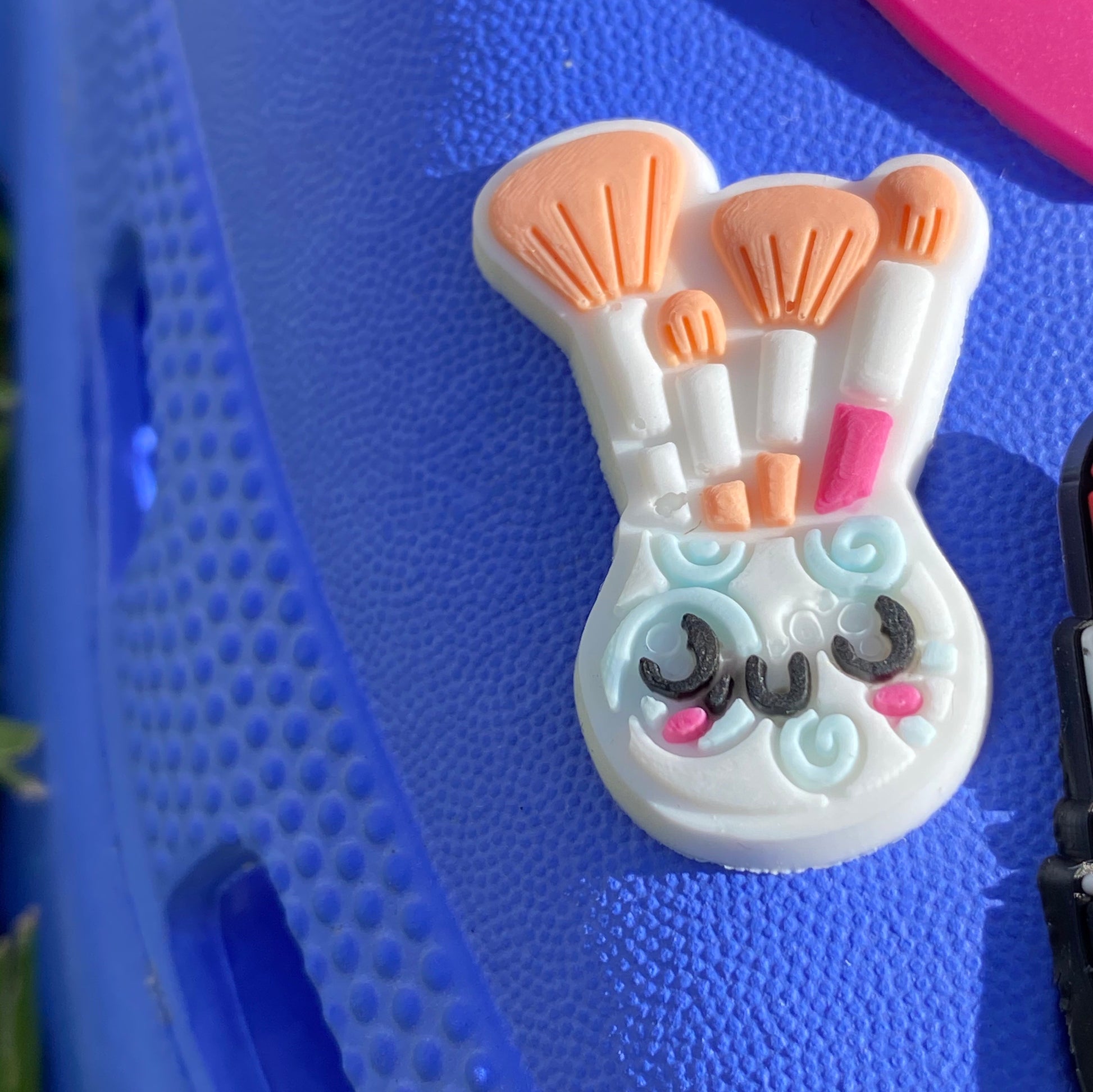 SHOE CHARMS - MUA BRUSHES - ShoeNami