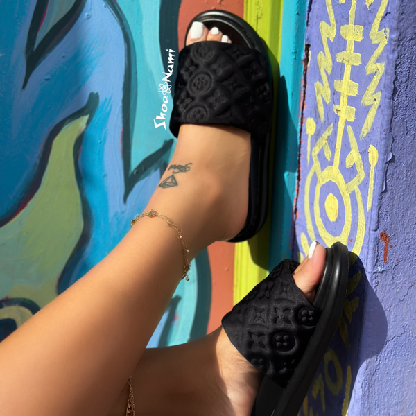 IT'S A VIBE Black - ShoeNami
