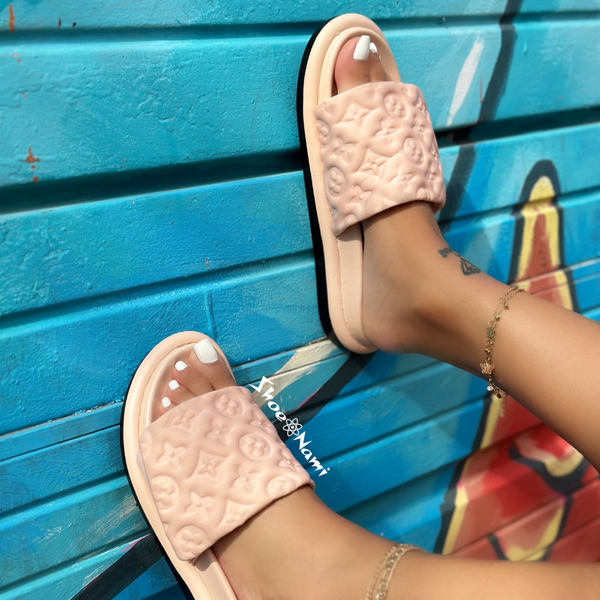 IT'S A VIBE Nude - ShoeNami